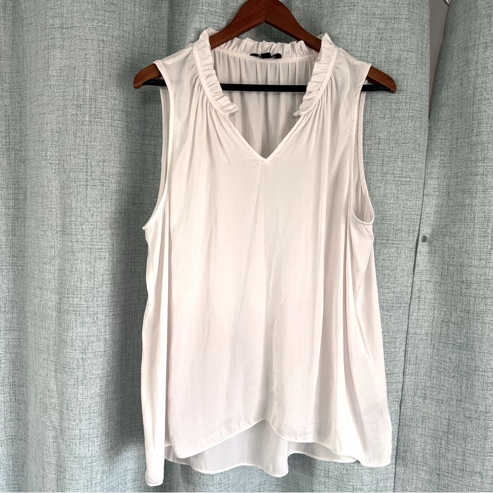 Simply Vera Vera Wang White Asymmetrical Ruffled Blouse